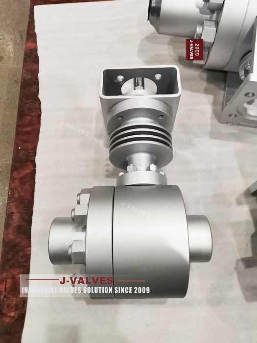  Почему J-VALVES задних шаровых клапанов должны быть выбраны для трубопроводов с большим диаметром?