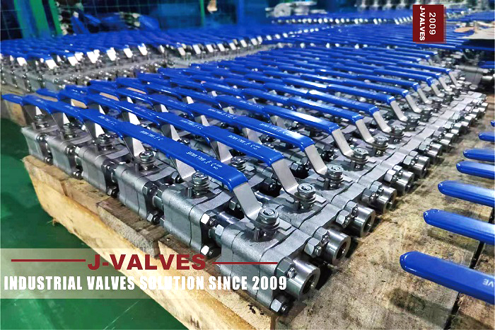 Сравнение стандартов дизайна для J-VALVES трехступенчатых шаровых клапанов высокого давления: API 6D против ASME B16.34